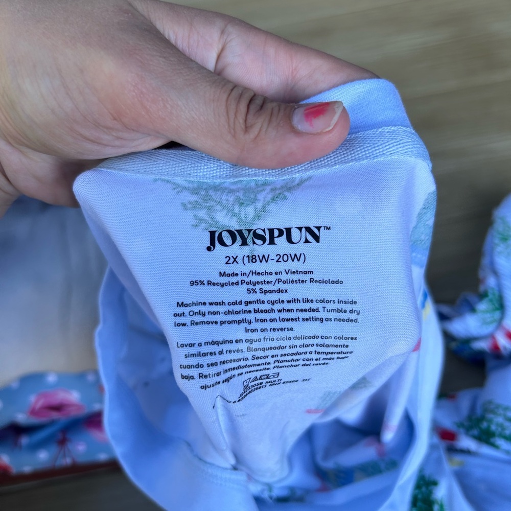 Festive Polar Bear womens Pajamas - Picture 4 of 4